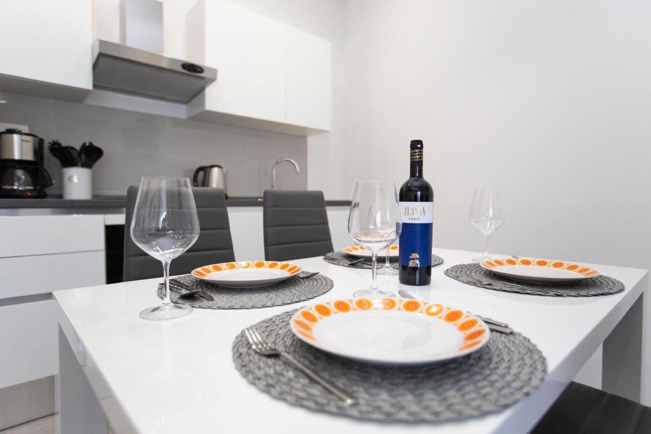 Triple A Apartment Сплит Екстериор снимка