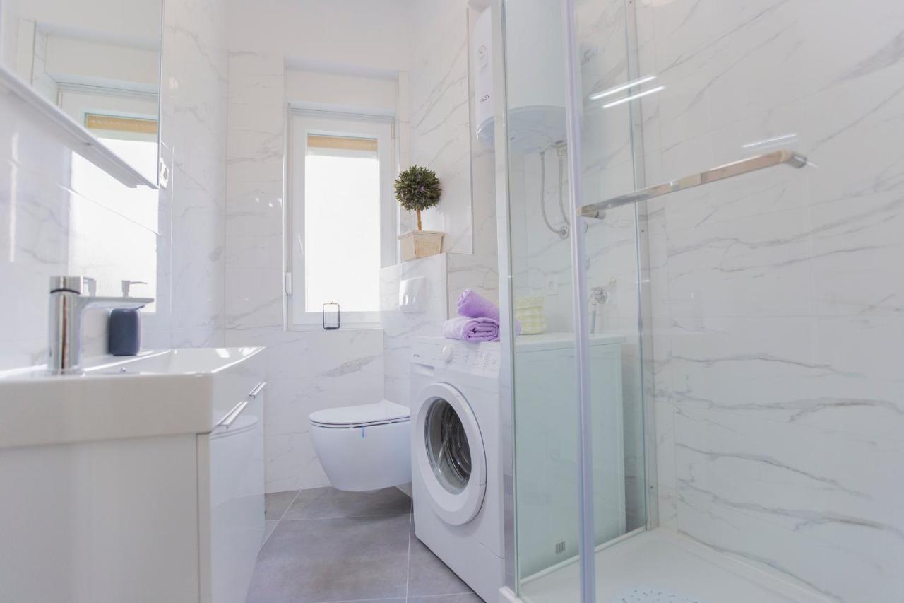 Triple A Apartment Сплит Екстериор снимка